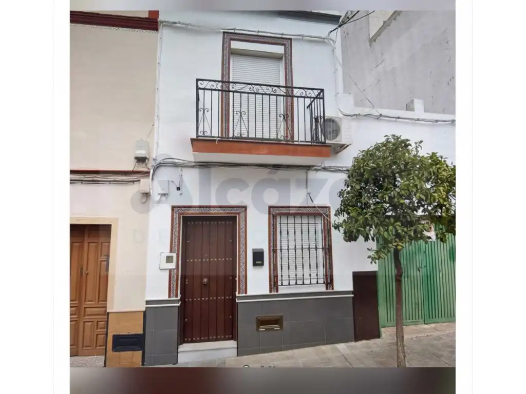Vista exterior de Casa o xalet en venda en El Viso del Alcor