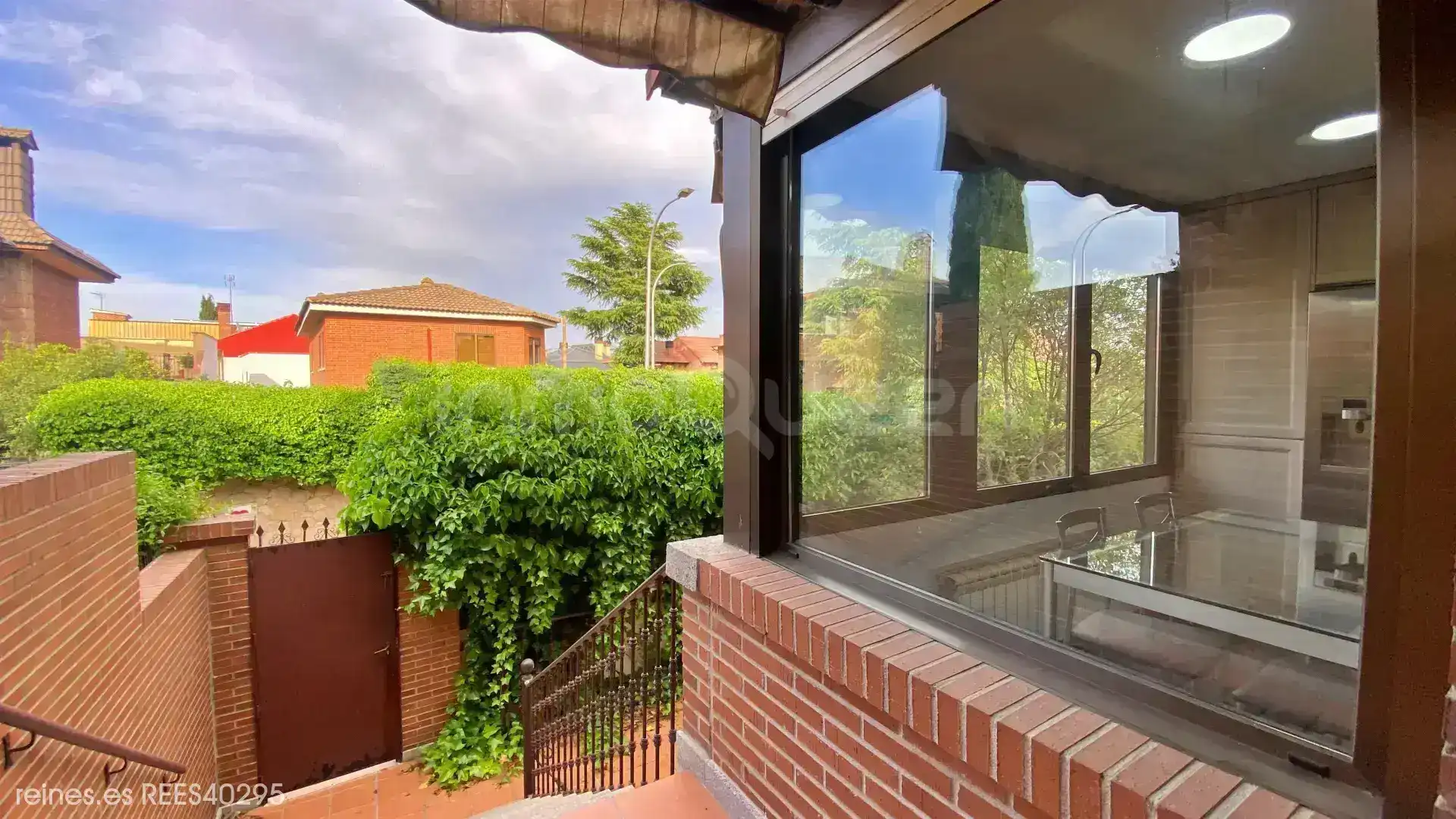 Terrassa de Casa o xalet en venda en Madrid amb Calefacció, Jardí privat i Terrassa