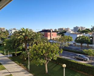 Vista exterior de Pis de lloguer en Benicasim / Benicàssim amb Aire condicionat, Terrassa i Piscina comunitària