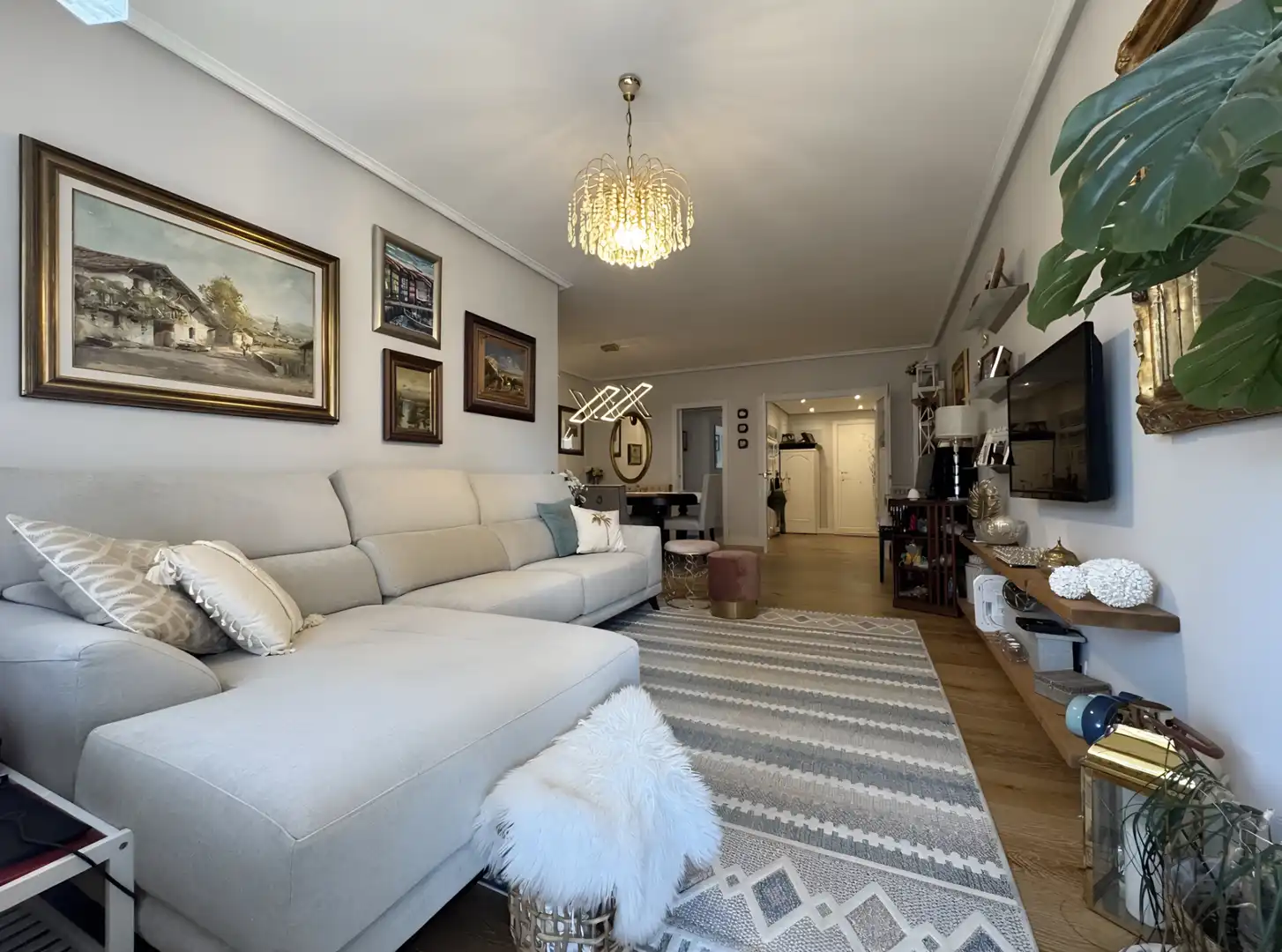 Living room of Flat for sale in Getxo   with Heating, Terrace and Furnished