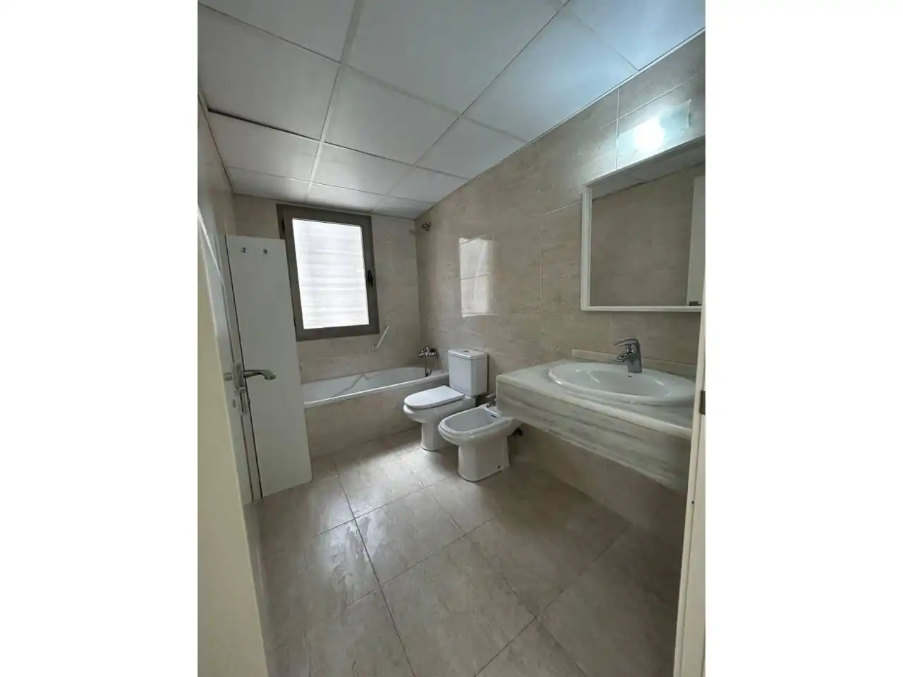 Apartamento con piscina en venta en Puerto Marina, imagen 6