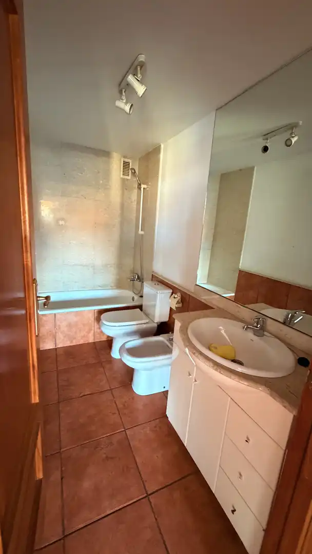 Baño de Piso en venta en Pineda de Mar con Terraza y Balcón