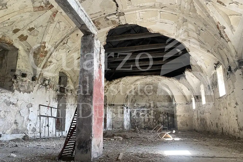 Edificio en venta en Cuéllar