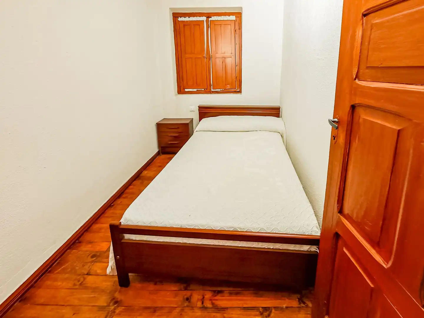 Dormitori de Casa o xalet en venda en Toreno amb Calefacció i Moblat
