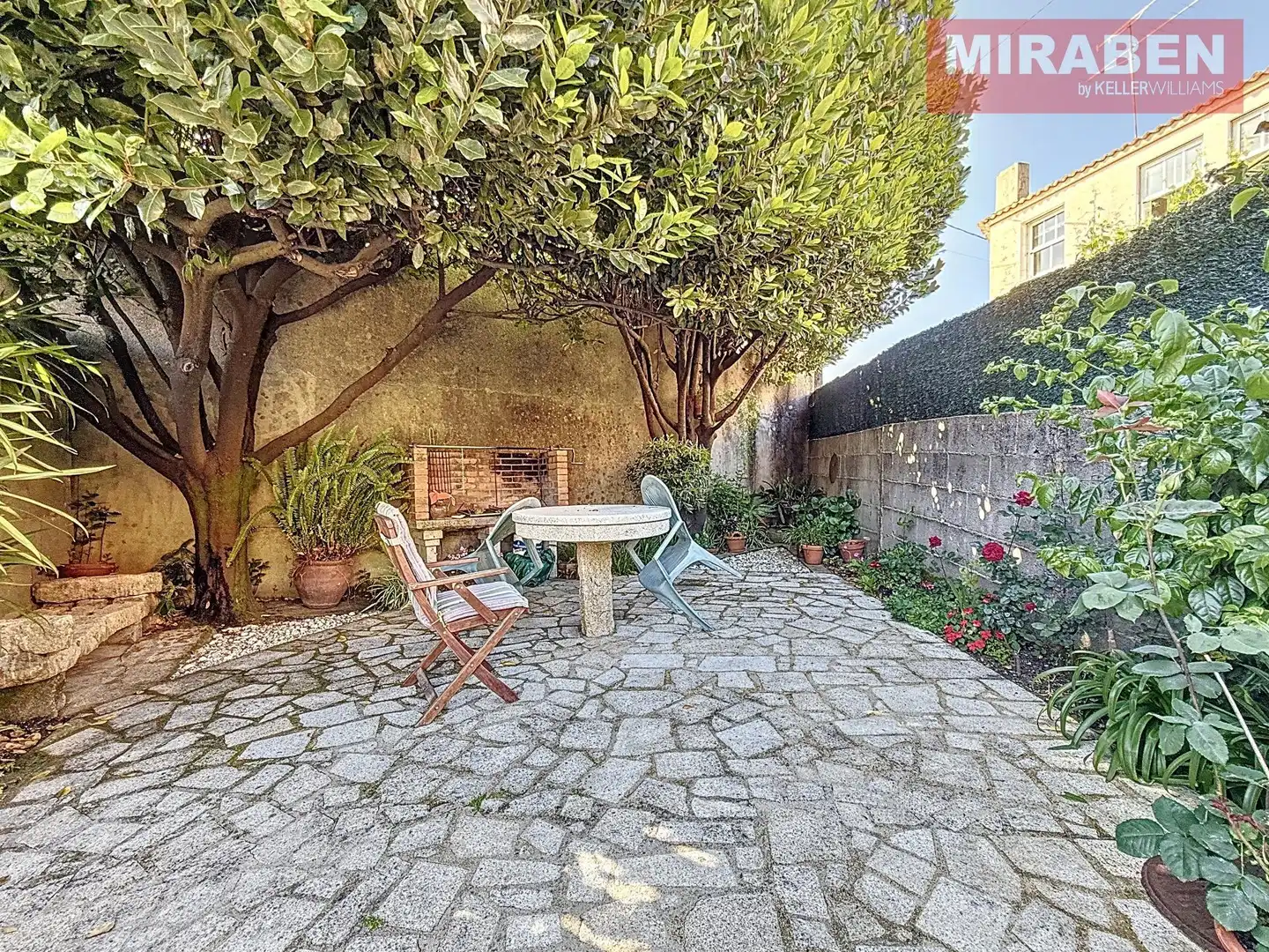 Terrassa de Finca rústica en venda en Rianxo amb Calefacció, Jardí privat i Moblat