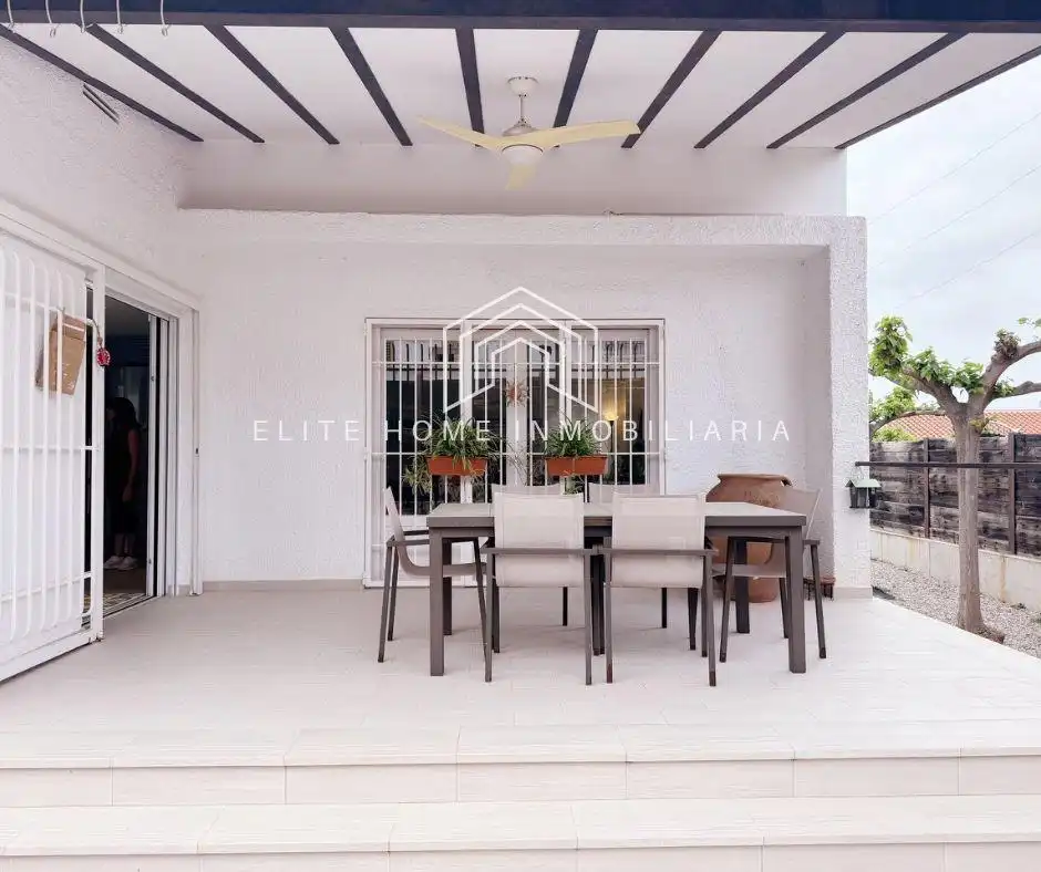 Terraza de Casa o chalet en venta en Benicasim / Benicàssim con Aire acondicionado, Calefacción y Jardín privado