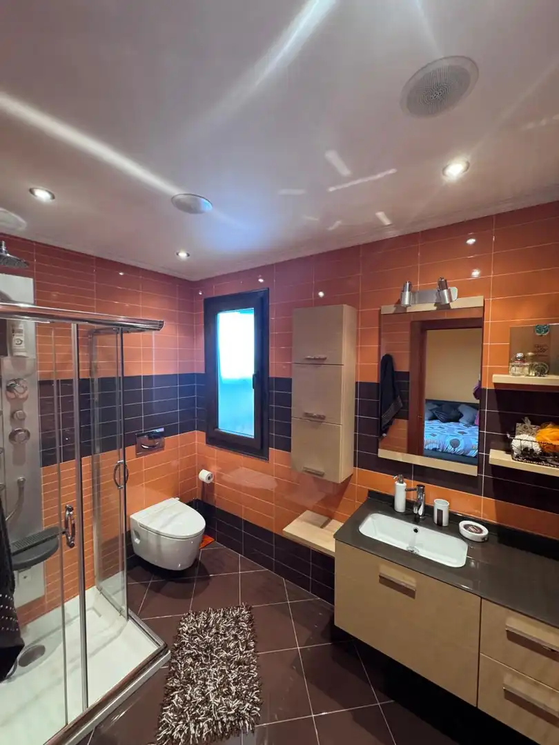 Baño de Casa o chalet en venta en Gijón  con Calefacción, Terraza y Trastero