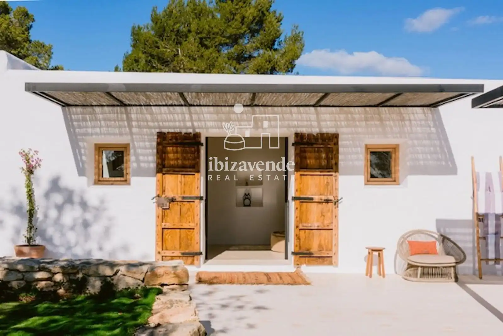 Vista exterior de Casa o chalet de alquiler en Sant Joan de Labritja con Aire acondicionado, Calefacción y Jardín privado