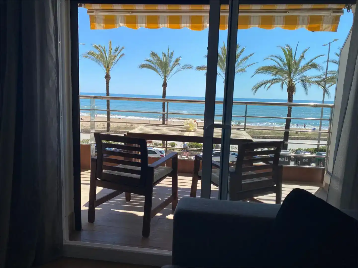 Wohnung zum Verkauf in Calafell mit Klimaanlage, Schwimmbad und Balkon