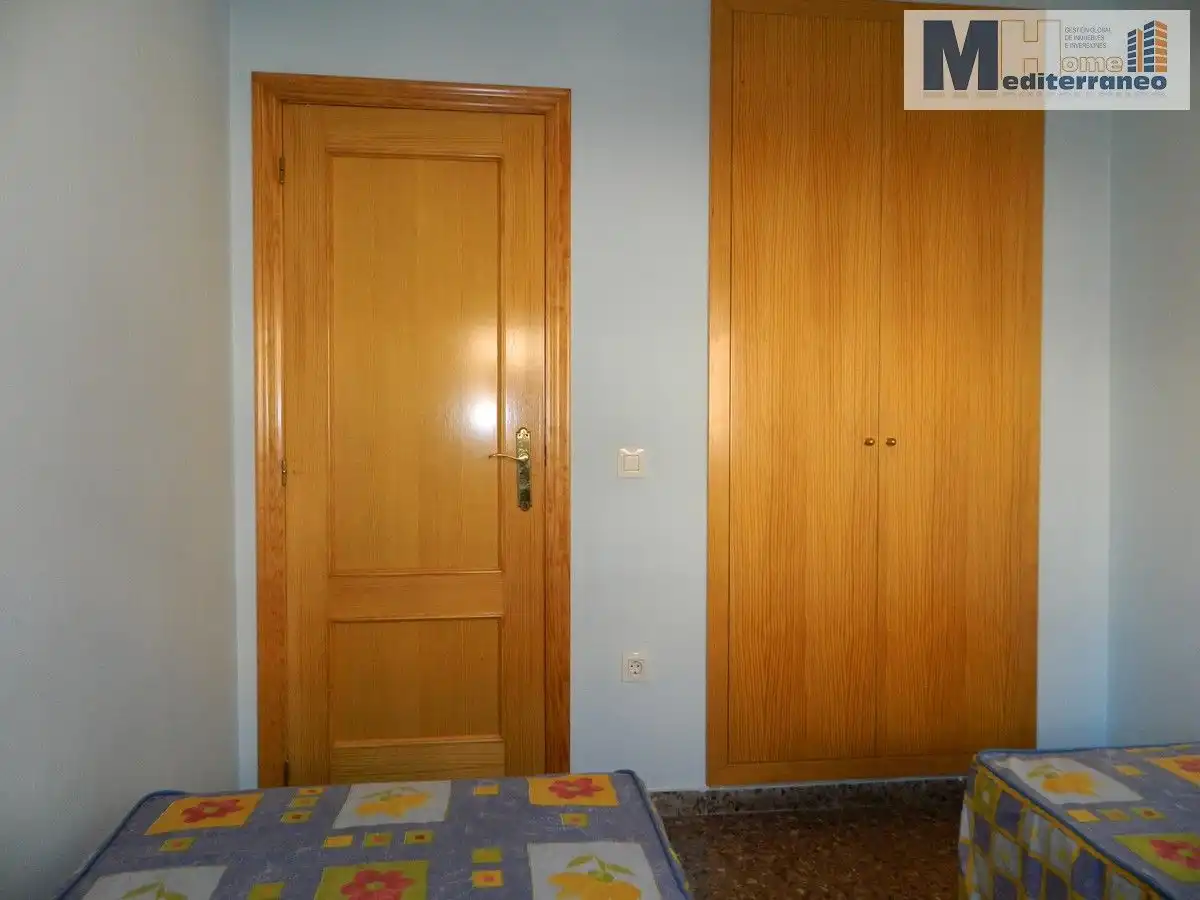 Dormitori de Apartament de lloguer en Canet d'En Berenguer amb Aire condicionat, Calefacció i Terrassa