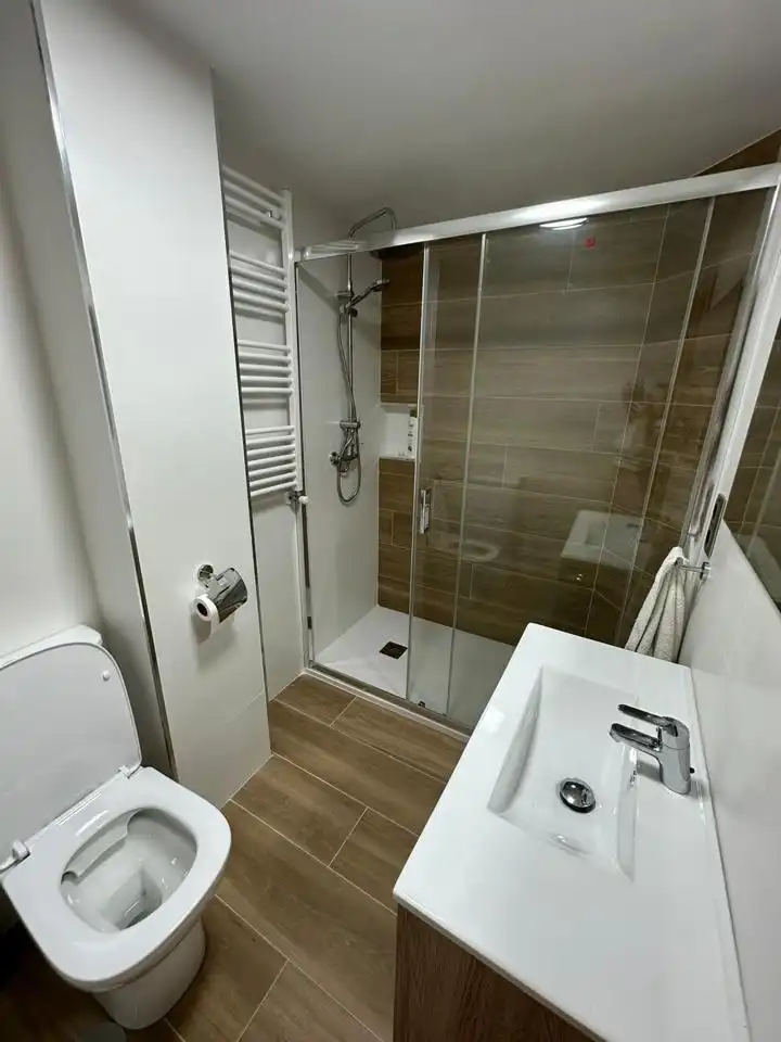 Badezimmer von Erdgeschoss zur Miete in Los Castros
