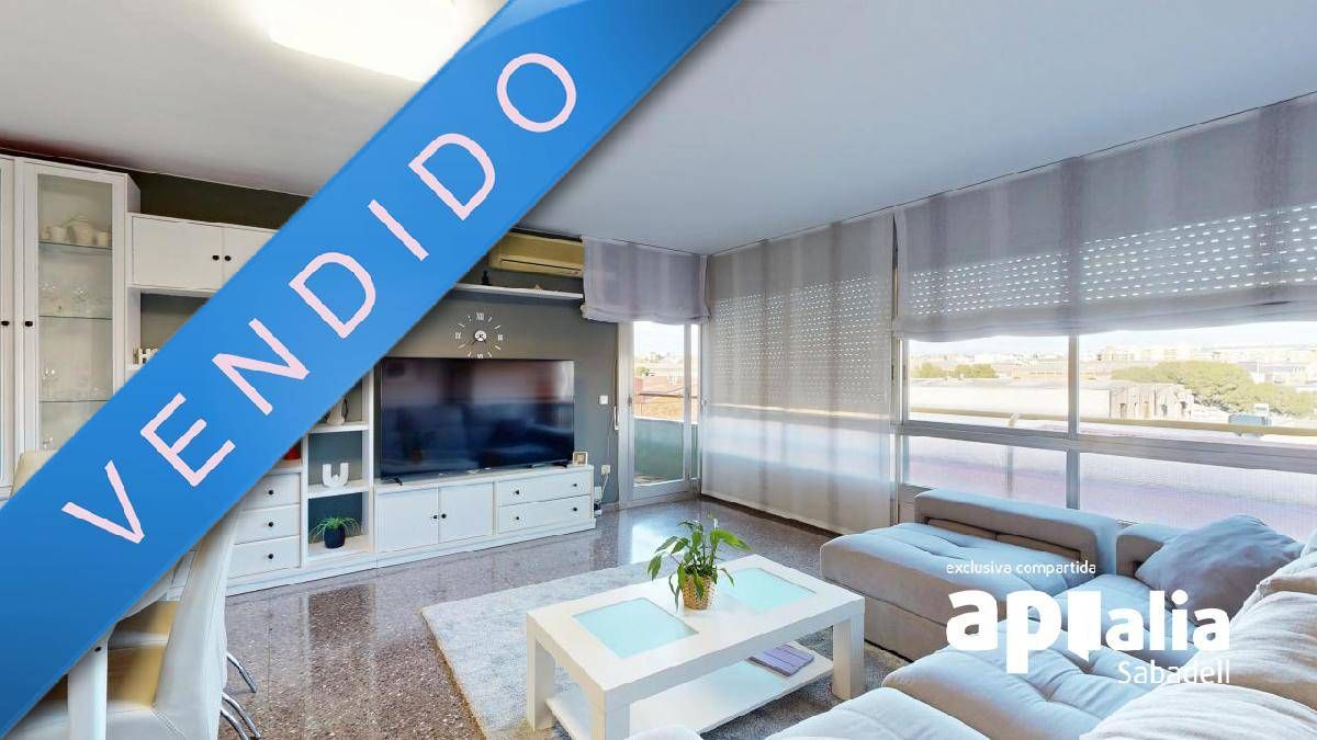 Sala d'estar de Pis en venda en Sabadell amb Aire condicionat, Calefacció i Balcó