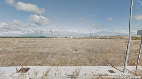 Parcela 6.8 de 397,57 m2, ubicada en la calle Rosa Alonso Solé, en urbanización El Bacillar en Benavente, provincia de Zamora.
