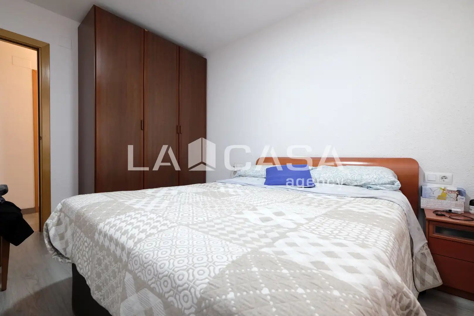 Habitación de Piso en venta en Barcelona con Calefacción y Balcón