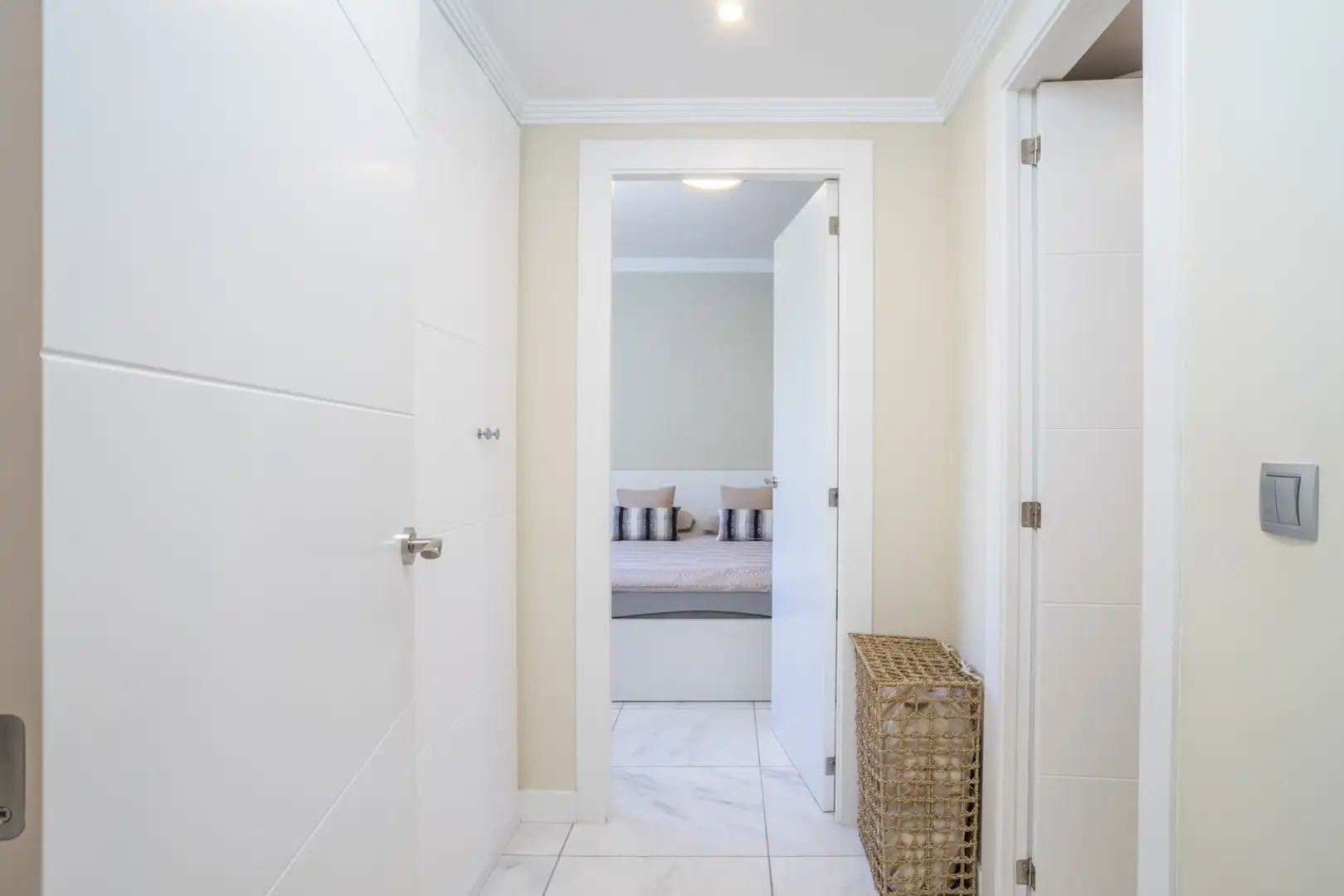 Planta baja en venta en Marbella con Aire acondicionado, Terraza y Piscina