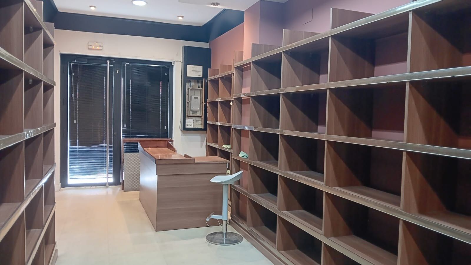 Premises to rent in MARAGALL, El Congrés i els Indians