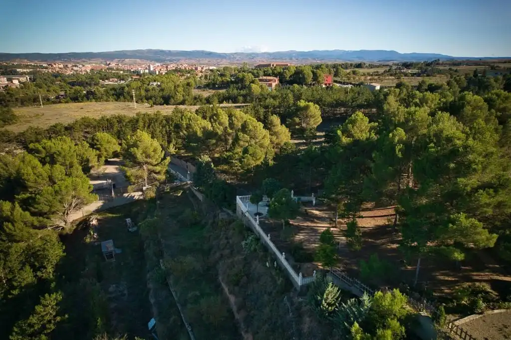 Casa o chalet en venta en Teruel con Calefacción, Jardín privado y Parquet