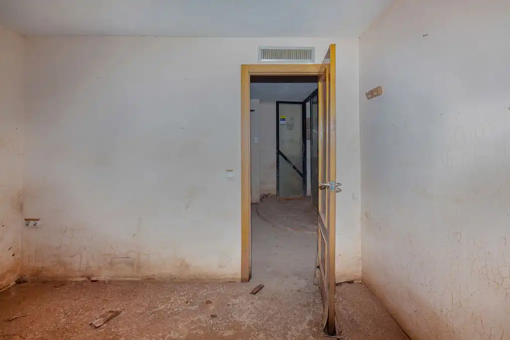 Commercial properties for sale in Alzira