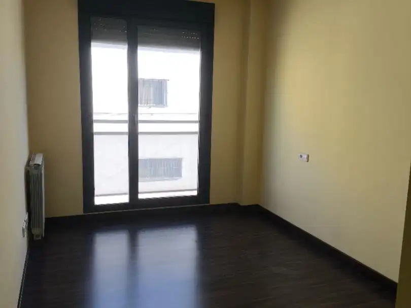Habitación de Piso en venta en Baños de Río Tobía, La Rioja