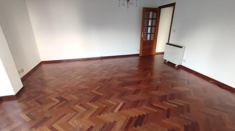 Photo 3 of Flat to rent in Rúa Falperra, Os Mallos, A Coruña Capital