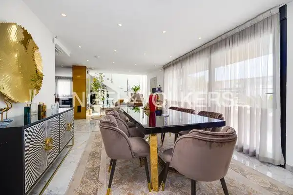 Comedor de Finca rústica en venta en Torrevieja con Aire acondicionado, Calefacción y Jardín privado