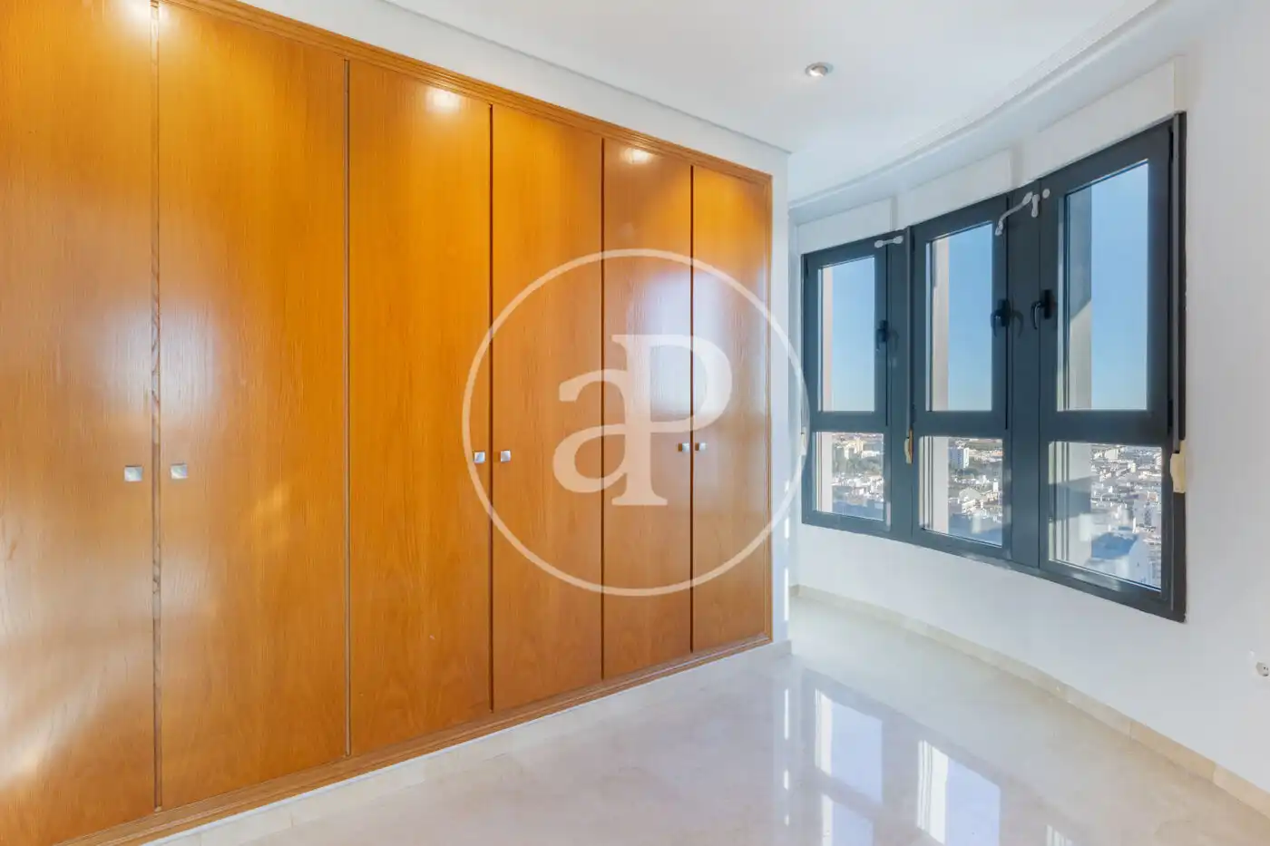 Bedroom of Flat for sale in Valencia  with Air Conditioner, Heating and Private garden
