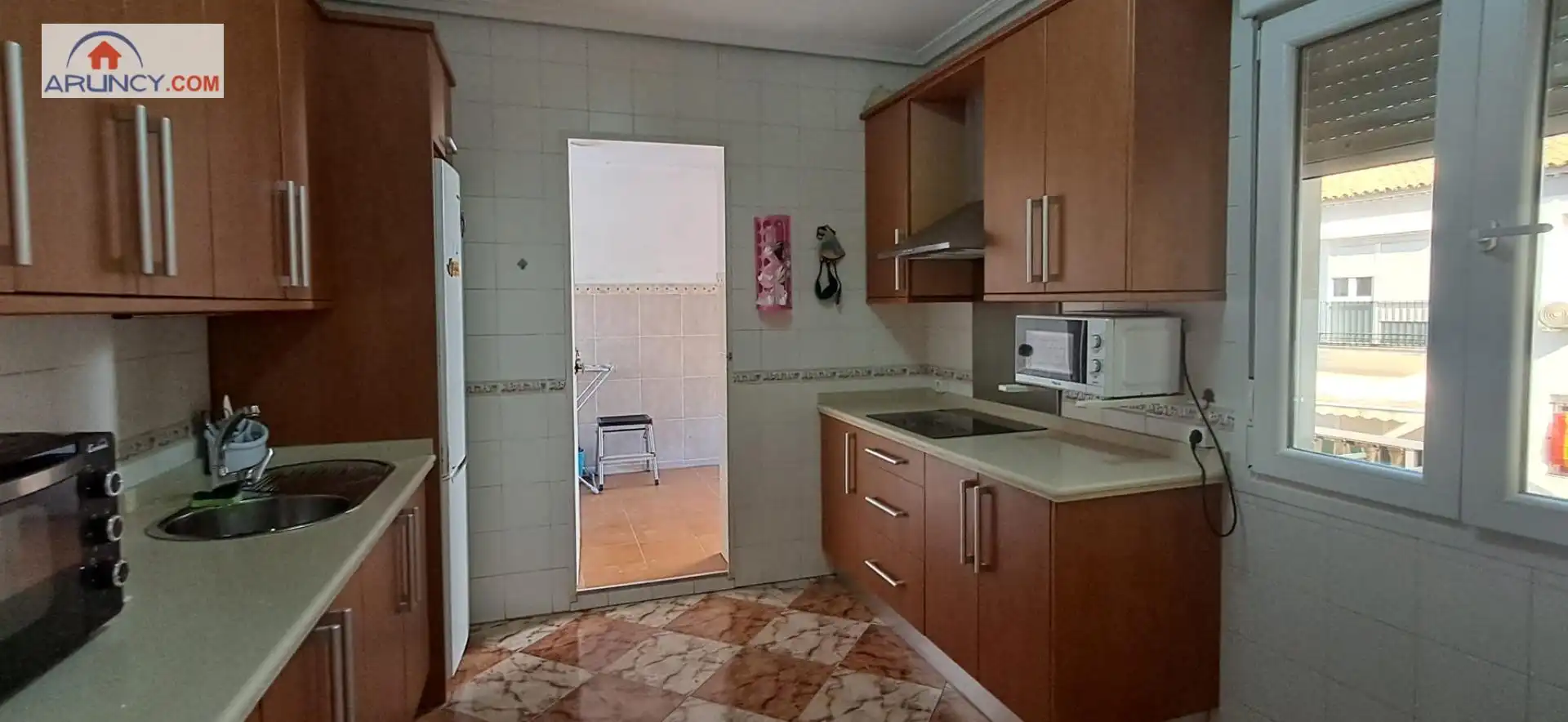 Cuina de Pis en venda en Sevilla amb Aire condicionat, Terrassa i Balcó