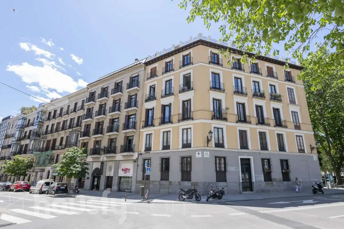 Vista exterior de Planta baixa de lloguer en Madrid amb Calefacció i Balcó