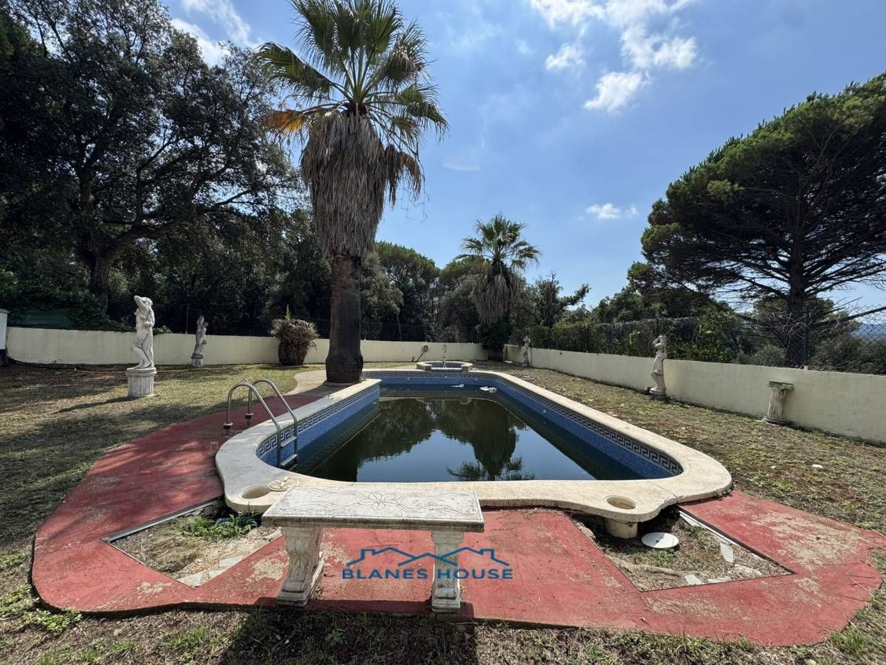 Piscina de Casa o xalet en venda en Tordera amb Aire condicionat, Calefacció i Jardí privat