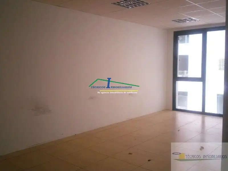 Oficina amb ascensor en venda a Sur, imagen 35