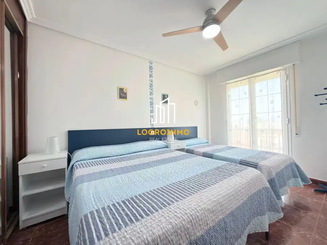 Habitación de Casa o chalet en venta en El Redal con Calefacción, Trastero y Piscina