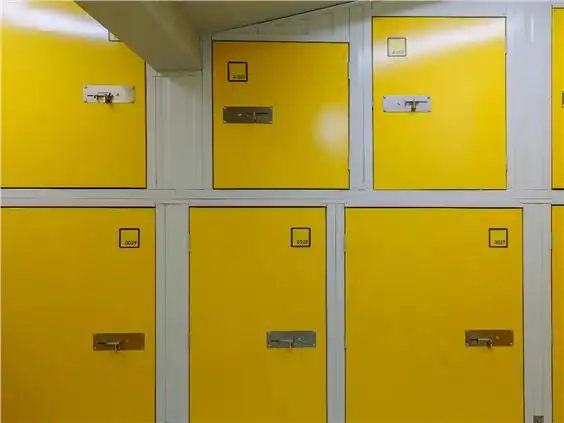 Bedroom of Storage room for rent in Zaragoza  with Alarm