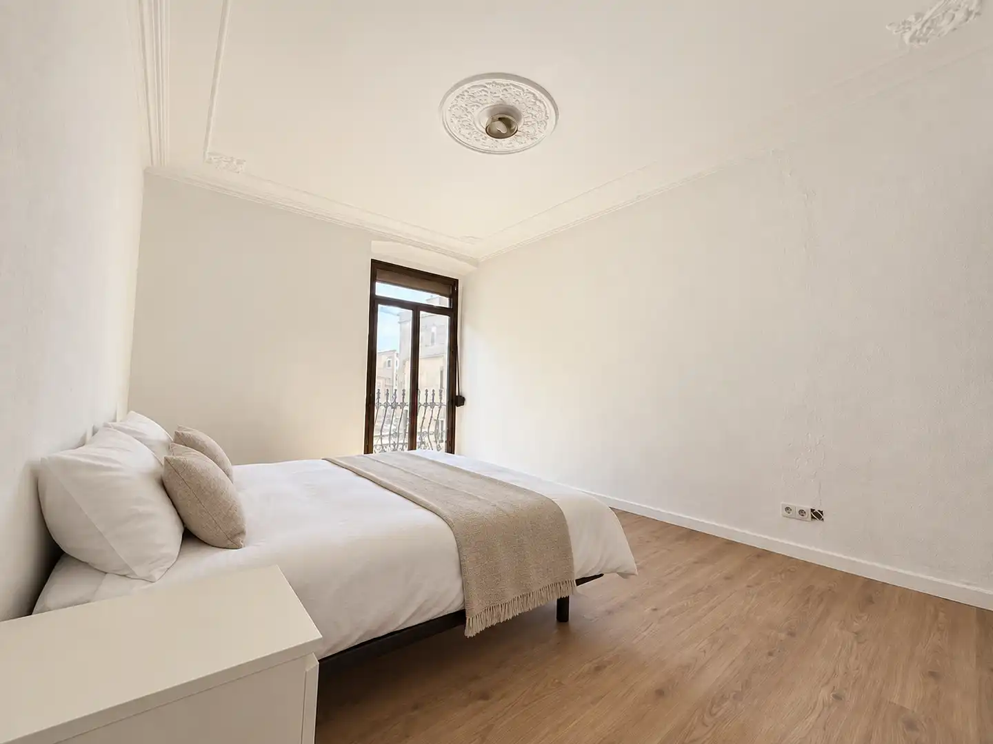 Flat with terrace for sale in Carrer Nou de la Rambla, imagen 10