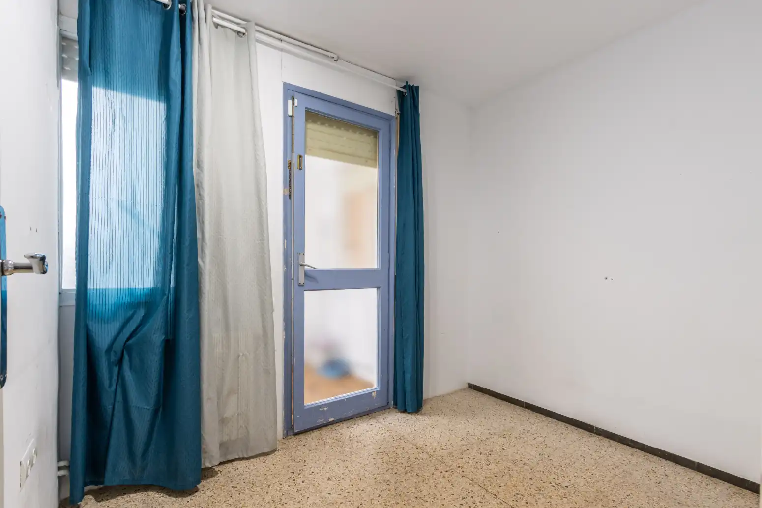Flat for sale in Terrassa  with Heating, Storage room and Balcony
