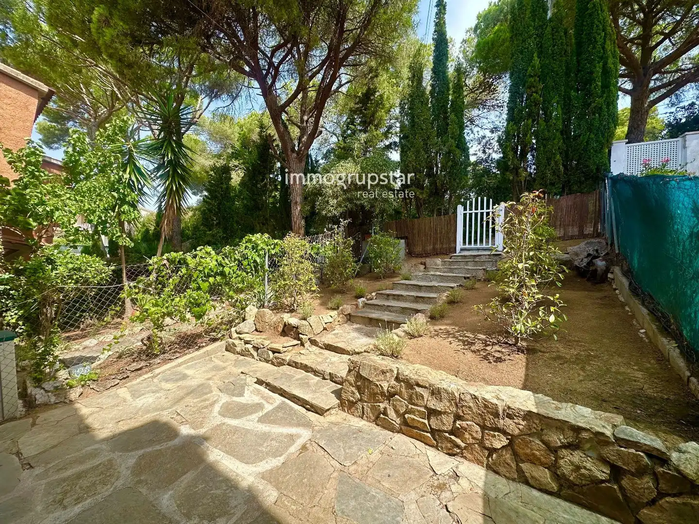 Jardí de Casa adosada en venda en Castell d'Aro, Platja d'Aro i s'Agaró amb Aire condicionat, Calefacció i Terrassa
