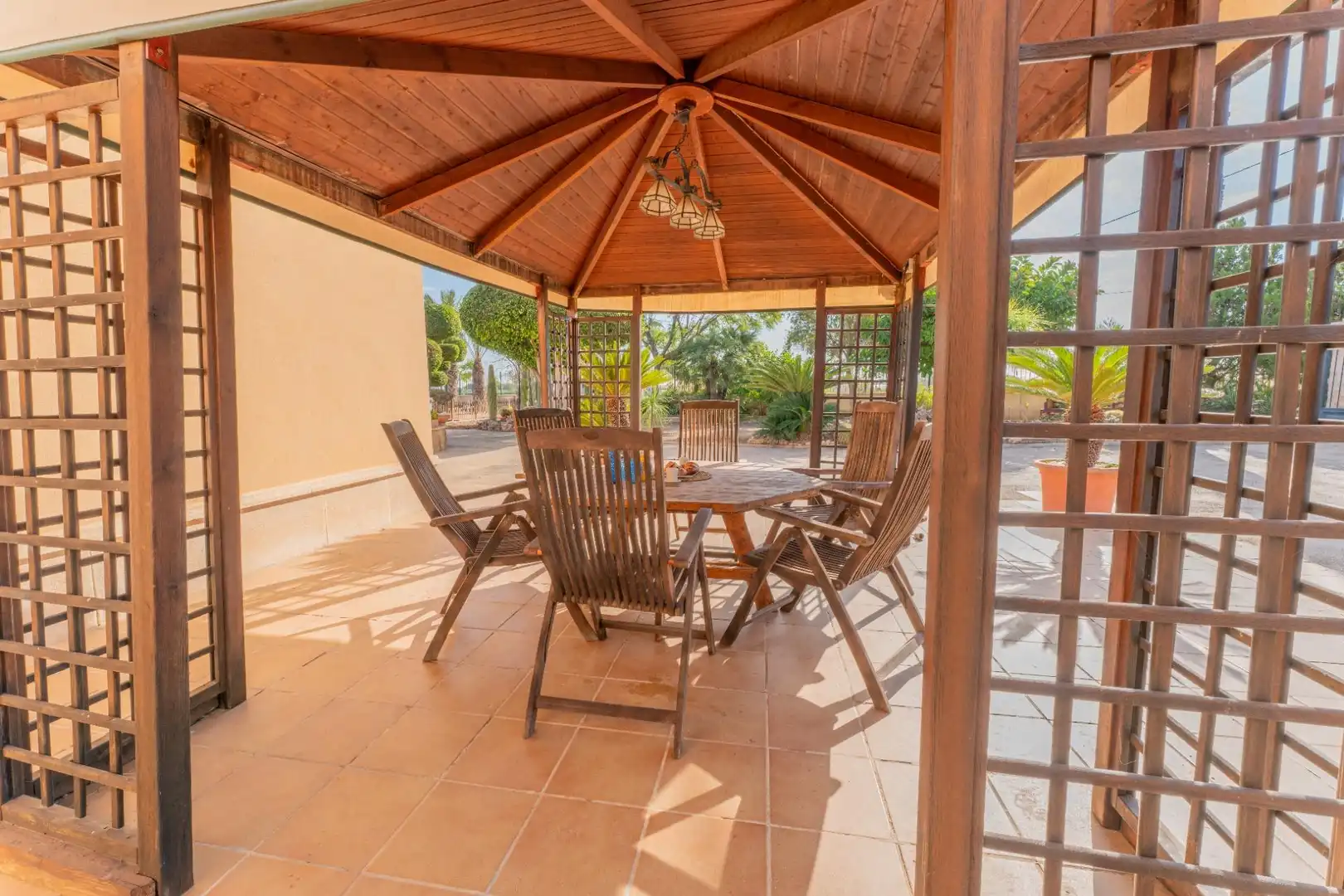 Jardín de Casa o chalet en venta en Elche / Elx con Trastero, Piscina y Balcón