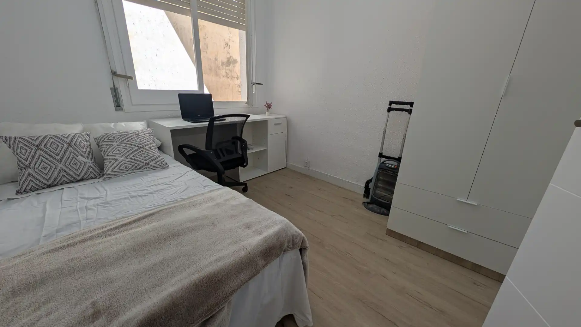Habitación de Piso en venta en Barcelona con Aire acondicionado, Parquet y Amueblado