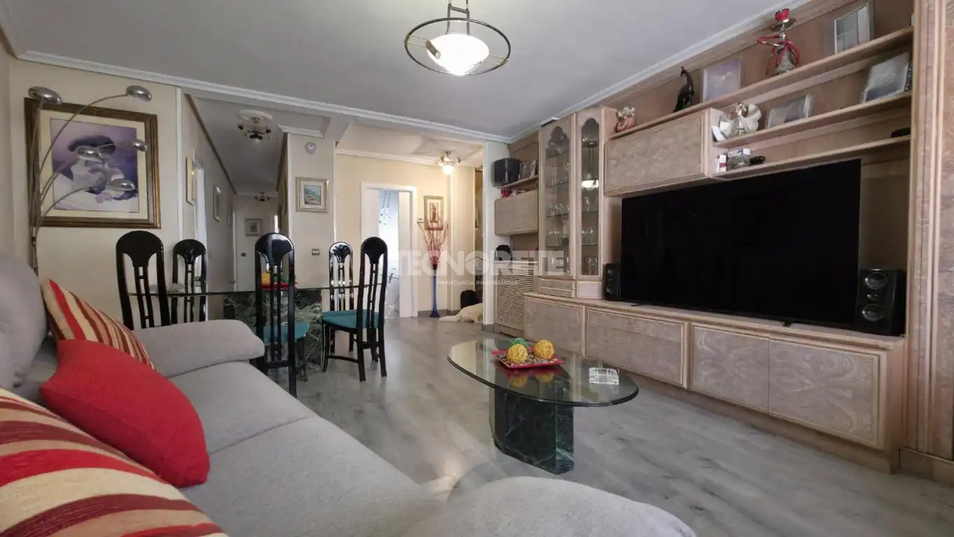 Sala de estar de Piso en venta en Guadalajara con Aire acondicionado, Calefacción y Balcón