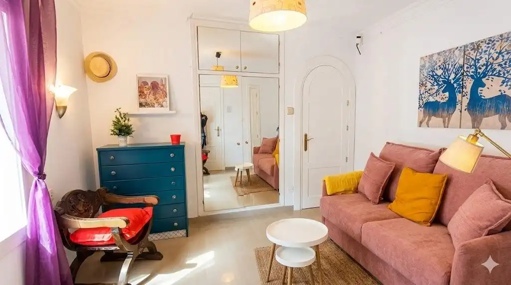 Wohnzimmer von Einfamilien-Reihenhaus zur Miete in Vélez-Málaga mit Terrasse und Schwimmbad