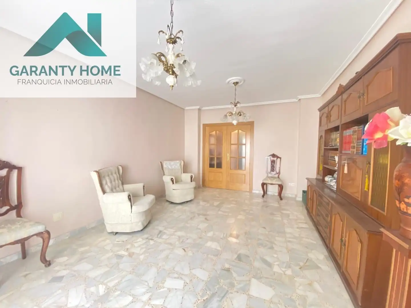 Sala de estar de Piso en venta en Torredonjimeno con Amueblado