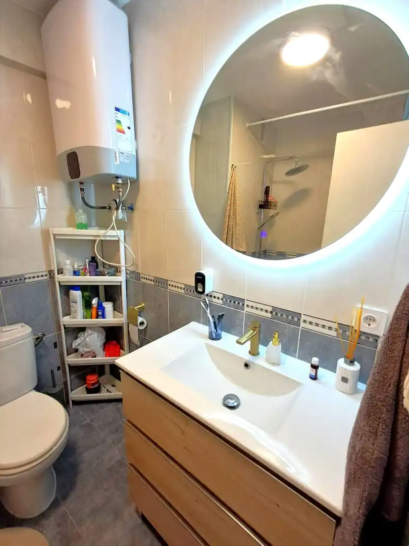 Badezimmer von Wohnungen zum Verkauf in Benalmádena mit Klimaanlage, Terrasse und Möbliert