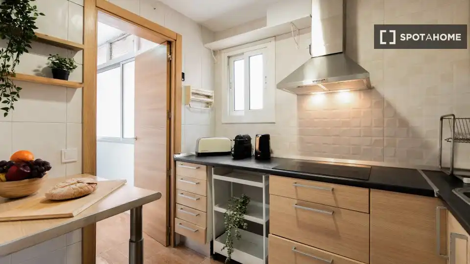Cuina de Pis per a compartir en Concòrdia - Can Rull