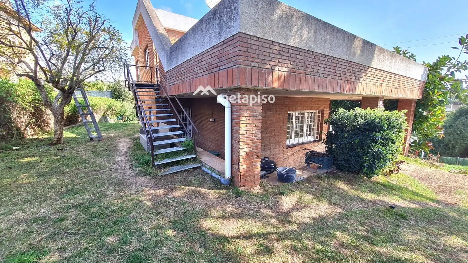 Exterior view of Houses for sale in El Vendrell  with Air Conditioner and Heating