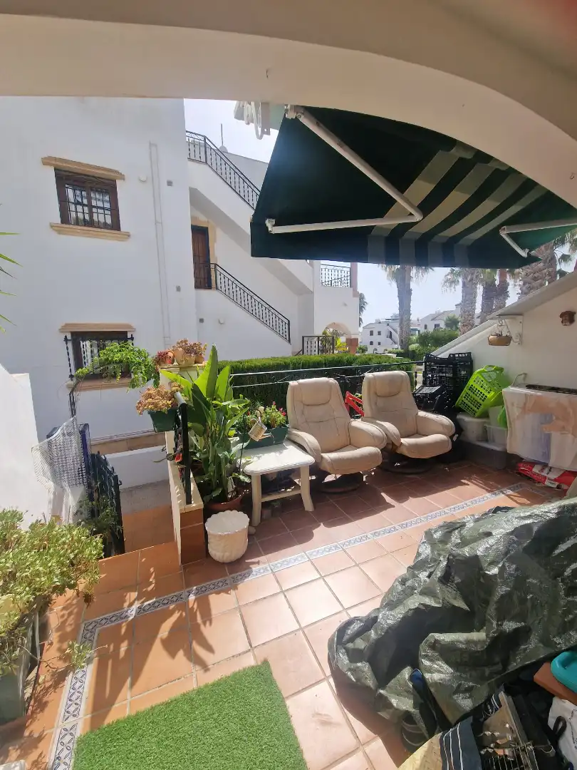 Terrassa de Casa adosada en venda en Orihuela amb Aire condicionat, Jardí privat i Terrassa
