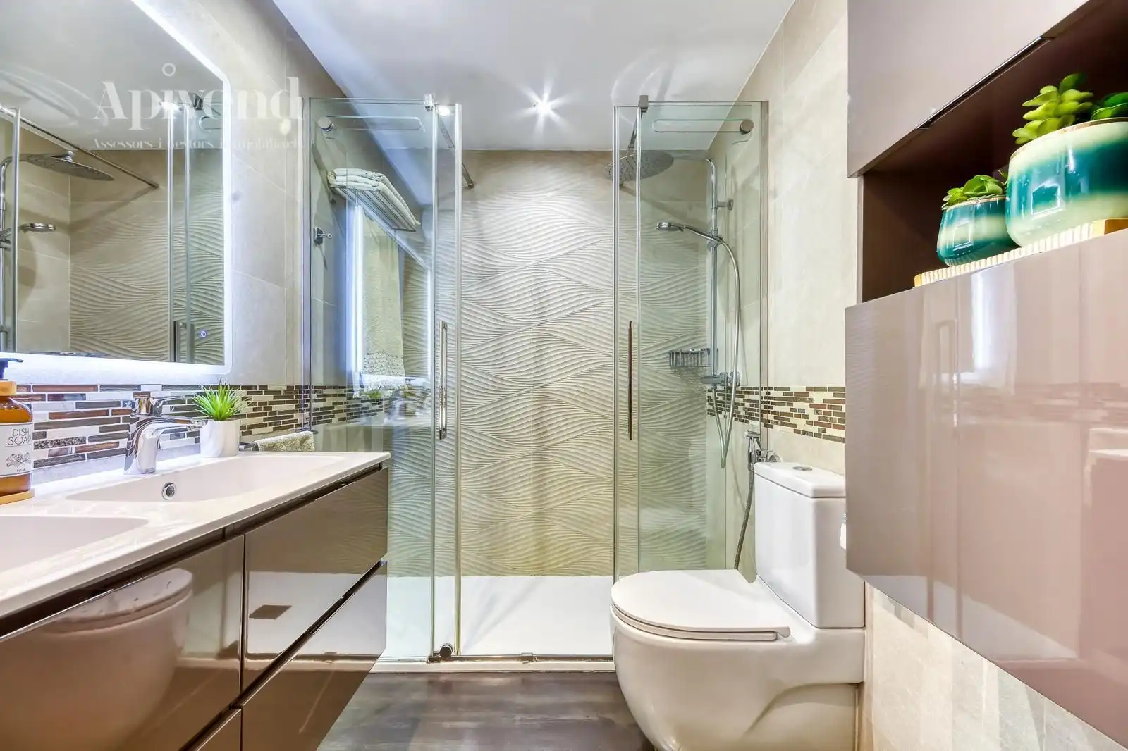 Bathroom of Flat for sale in Figueres  with Air Conditioner and Terrace