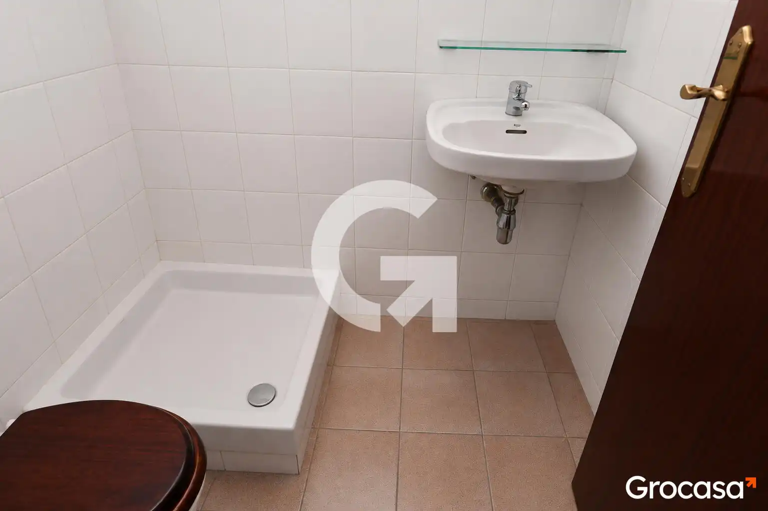 Bany de Casa o xalet en venda en Viladecans amb Jardí privat, Terrassa i Traster