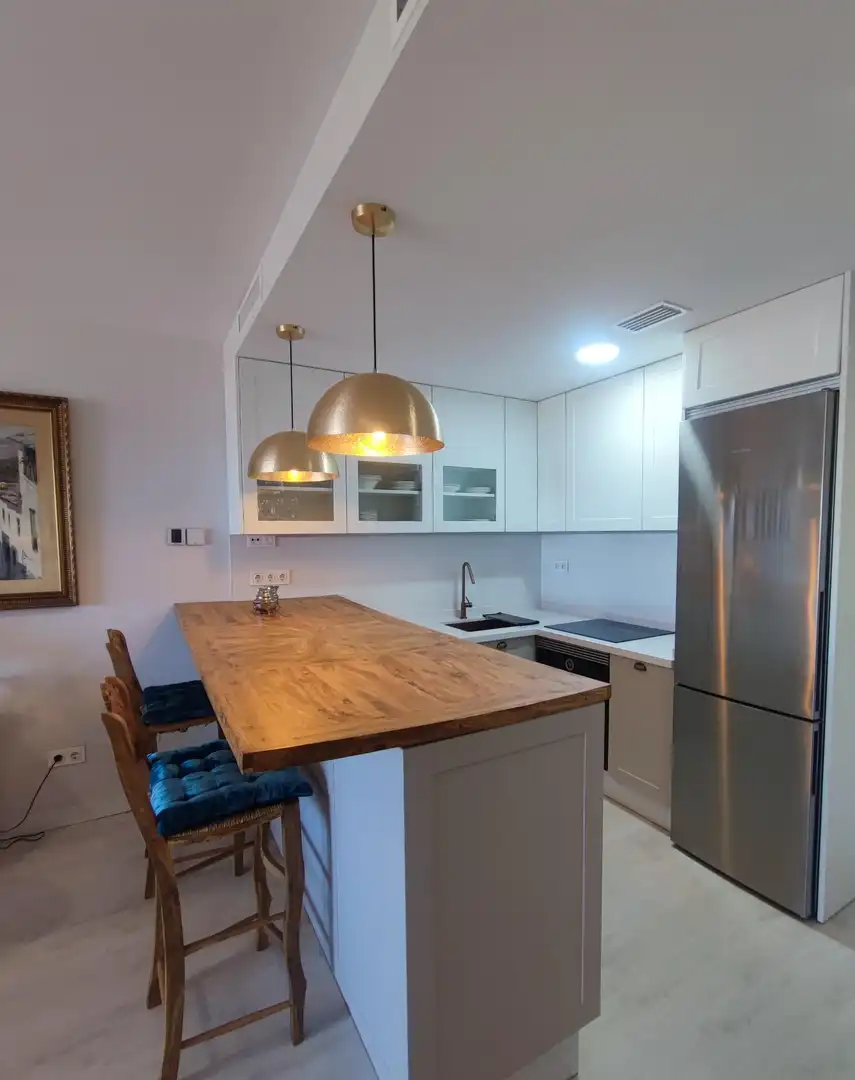 Cocina de Piso de alquiler en Almería con Aire acondicionado, Calefacción y Jardín privado