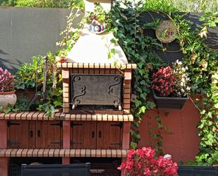 Jardí de Casa adosada en venda en Sant Celoni amb Aire condicionat, Calefacció i Jardí privat