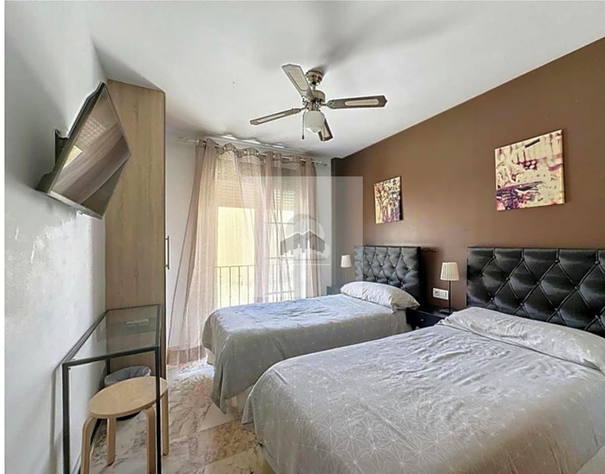Bedroom of Building for sale in Estepona