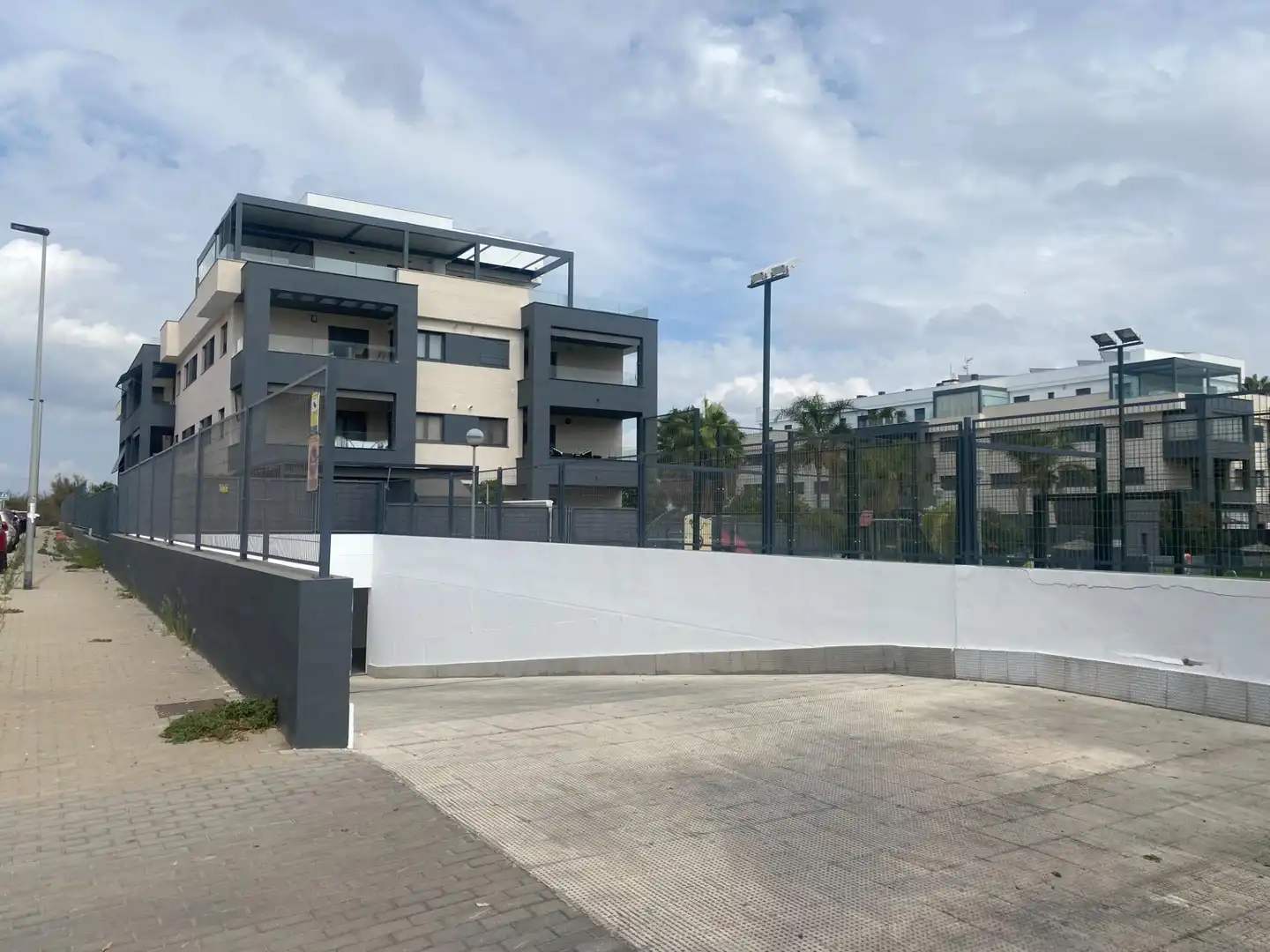 Vista exterior de Piso en venta en Sanlúcar de Barrameda con Aire acondicionado, Jardín privado y Terraza